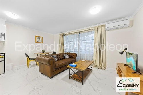 Napoleon On Kent Hotel image 43