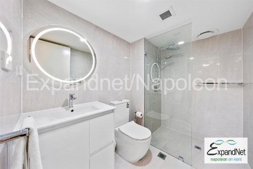 Napoleon On Kent Hotel image 45